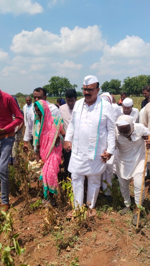 हर्षवर्धन सकपाळ दुष्काळ दौरा हर्षवर्धन सकपाळ दुष्काळ दौरा