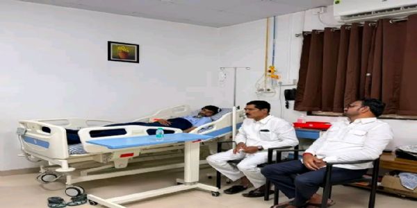 मनोज जरांगे यांची खा. बजरंग सोनवणे यांनी घेतली भेट
