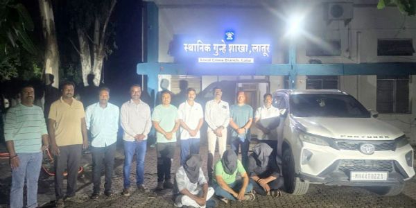 खुनाच्या गुन्ह्यातील तीन आरोपी ताब्यात; फॉर्च्यूनरसह हत्यारे जप्त