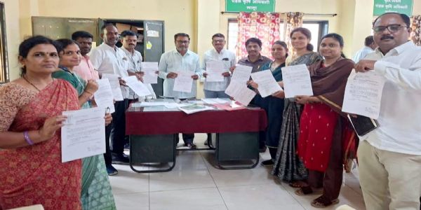 शेतकऱ्यांच्या मदतीसाठी कृषी विभाग देणार एक दिवसाचे वेतन