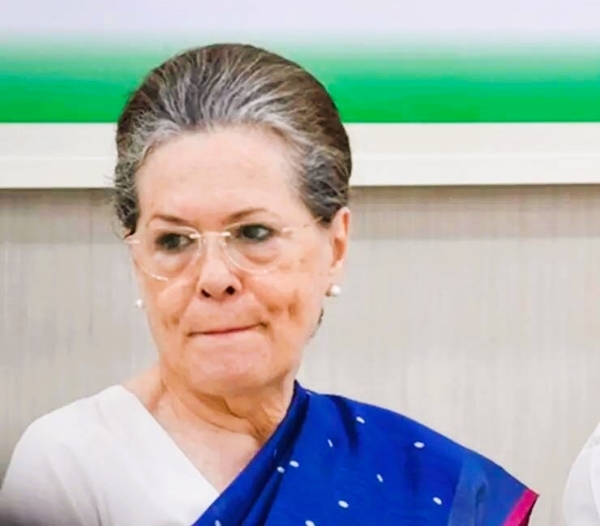 सोनिया गांधी, काँग्रेसच्या माजी अध्यक्ष व राज्यसभा खासदार सोनिया गांधी, काँग्रेसच्या माजी अध्यक्ष व राज्यसभा खासदार