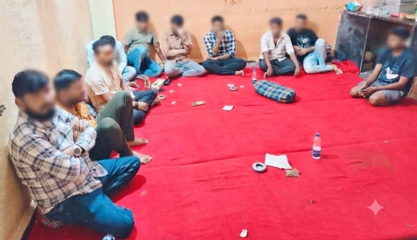 पोलीस कारवाई