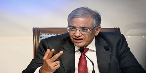 ज्ञानेश कुमारांच्या विरोधात महाभियोगाची तयारी ; काँग्रेसने साधला विरोधकांशी संपर्क
