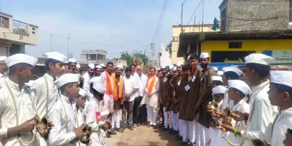 छ. संभाजीनगर - डीजेविना, पारंपरिक भजनाच्या गजरात गणरायाला भावपूर्ण निरोप