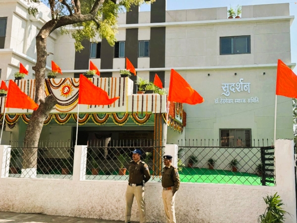 इंदूर संघ कार्यालयाचे संग्रहित छायाचित्र इंदूर संघ कार्यालयाचे संग्रहित छायाचित्र