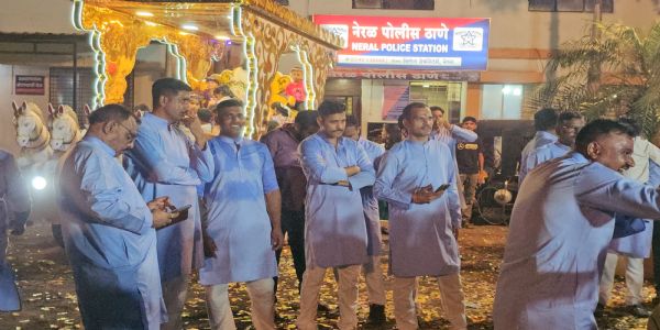 नेरळ पोलीस ठाण्यातील गणरायाला भावपूर्ण निरोप