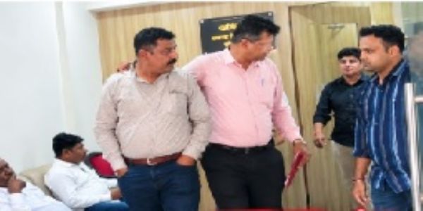 रायगड जिप लाच प्रकरणी प्रदेश युवक काँग्रेस सरचिटणीसांचा इशारा
