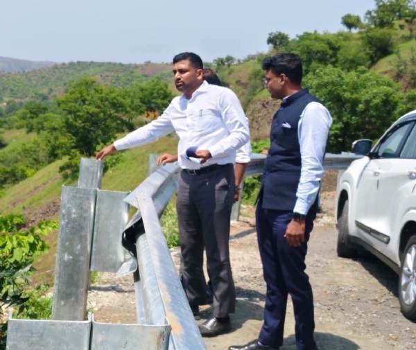 जिल्हाधिकारी
