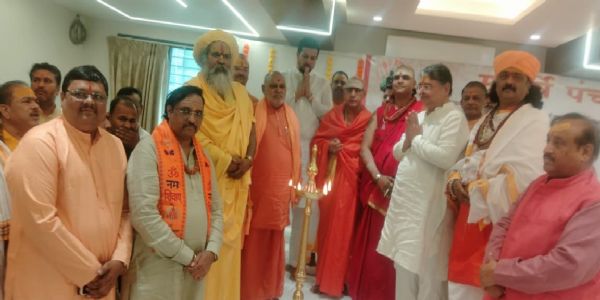 कुंभमेळा अकबराने सुरू केल्याचा अपप्रचार हाणून पाडणार : महंत अनिकेत शास्त्री