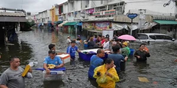 थायलंडमध्ये पुराचा हाहाकार; मृतांचा आकडा २३ वर, ७ लाख लोक प्रभावित