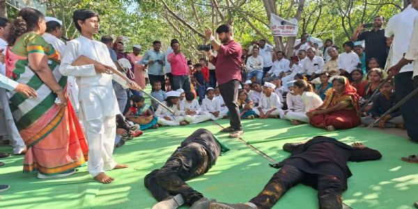 हत्तीबेटावरील ‘धाडसी झुंज’ नाट्यरूपात
