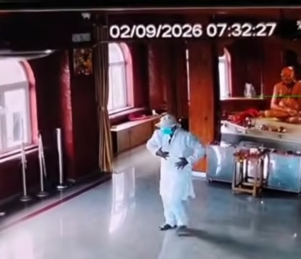 Theft at Swami Samarth Math in Khalapur; sacred sandals and silver covering stolen.