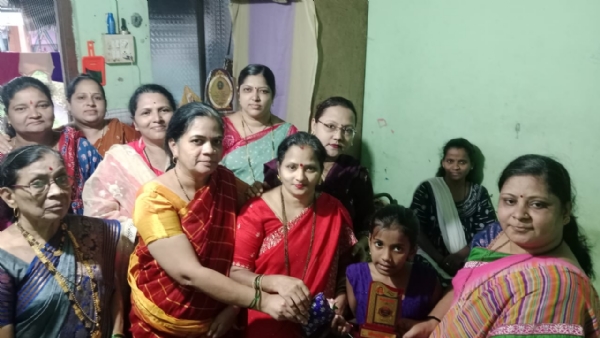 आईला मगरीच्या तावडीतून वाचविणाऱ्या स्वर्णीचा जिजाऊ ब्रिगेडकडून गौरव आईला मगरीच्या तावडीतून वाचविणाऱ्या स्वर्णीचा जिजाऊ ब्रिगेडकडून गौरव