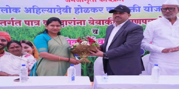 छ. संभाजीनगर - पात्र शेतकरी कर्जदारांना बेबाकी प्रमाणपत्र वितरण व नवीन पीककर्ज वाटप