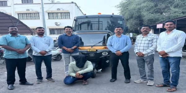 बीड - ७५ वर्षीय वृद्धाला रिक्षातून निर्जनस्थळी नेऊन लुटले; रिक्षाचालकाला अटक