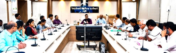 अन्न सुरक्षा मानकांची प्रभावी अंमलबजावणी करा -जिल्हाधिकारी संजयसिंह चव्हाण यांचे निर्देश
