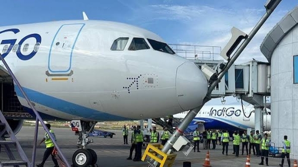 Indigo Flight Collides With Pole At Srinagar Airport All Passengers Safe