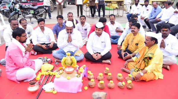 श्रींची स्थापना