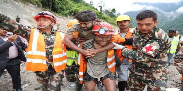 नेपाळ पूर दुर्घटना : आतापर्यंत १,३४४ मृतदेह सापडले, ४,८९८ लोक अद्याप बेपत्ता
