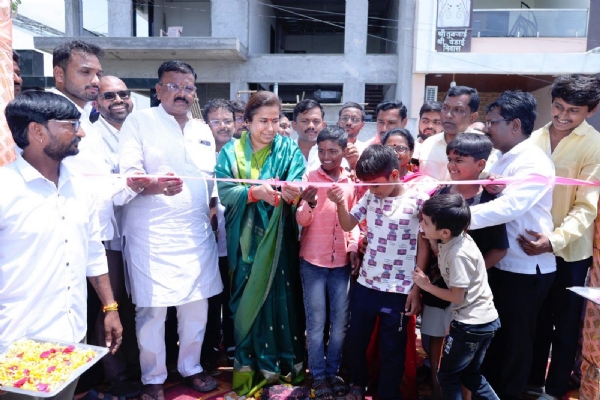 सेलूत‘नमो उद्याना’चे पालकमंत्री मेघना बोर्डीकर यांच्या हस्ते उद्घाटन