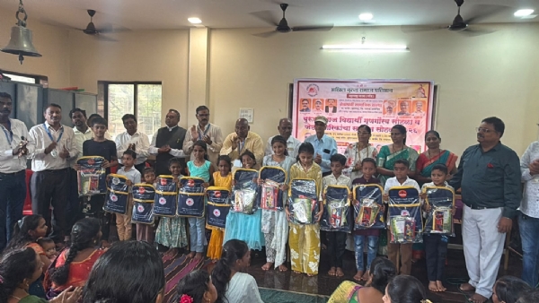 बुरुड समाजाच्या प्रगतीसाठी संघटनशक्ती बळकट करण्याचे आवाहन: आबासाहेब पवार बुरुड समाजाच्या प्रगतीसाठी संघटनशक्ती बळकट करण्याचे आवाहन: आबासाहेब पवार
