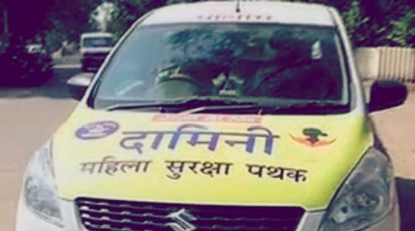 पूर्णा शहरात रोडरोमिओंवर पोलिसांची नजर पूर्णा/प्रतिनिधी