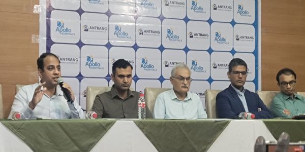यकृत प्रत्यारोपणाची शस्त्रक्रिया न करताच जयसिंगपूर येथील महिला रुग्णाचे यकृत झाले पूर्ववत बरे